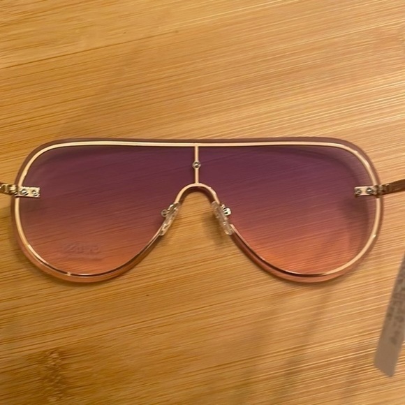 Brand New Guess Gradient Ombré Shield Aviator Sunglasses 100% UV Protection - Picture 9 of 15